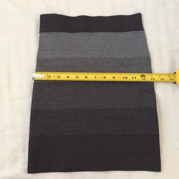 BCBG Ombré Body-con Bandage Mini Skirt Y2K - Picture 4 of 8